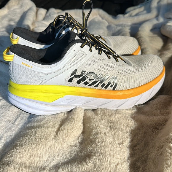 Hoka One One Bondi 7 Nimbus Cloud/ Radiant Yellow Size 12 - Picture 6 of 13